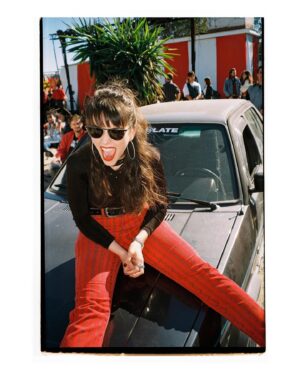 Claudia Salas Instagram - EXT. NOD. PARKING - DIA .

(Toni).

@larutaserie llega este año a @atresplayer para “celebrar” el “todo”.

Gracias al factor humano que da alma a este proyecto (Ruteros y Ruteras, sabéis quienes sois).

Reitero que es un privilegio formar parte de esto y sin duda, uno de los mayores regalos que me ha dado la profesión es haber caído en estos brazos.

Gracias @laia_lluch por mirarnos tan bonito 📸

Pd: “y partió de la nada…”

♥️

@kuranda_agencia 
@caballofilms 
@atresmediacom