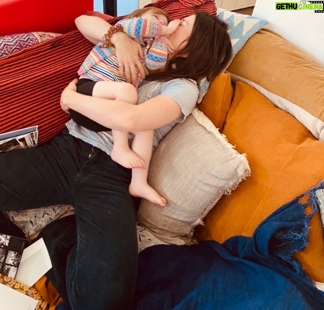 Caterina Scorsone Instagram - Happy Mother’s day to all the Creatrixes and their miracles. What a wild privilege to Mother and be Mothered with you. ❤️❤️❤️