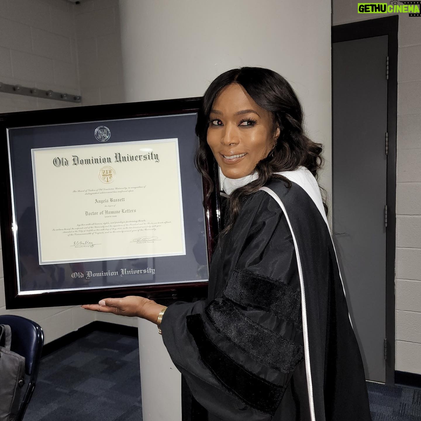 Angela Bassett - 150K Likes - Hey Everybody you good? I’m so happy and humbled to receive an honorary doctorate from @olddominionu today! Education is truly the KEY! #stillmakingmymommaproud