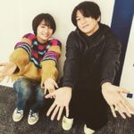 Suzu Hirose Instagram - 今夜10時からanone7話です
ドラマでは絶対見れないやつ、これ、はは
いまドラマ撮影も終わりましたお疲れ様でした
#anone #1時間後 #やばすぎてやばい回