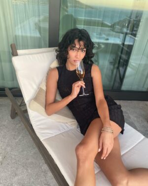 Aybüke Pusat Instagram - #gqturkiye 🧿🧿🧿🐍
