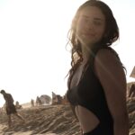 Sheryl Rubio Instagram - Aquí me quedo 🌊🤍 sin @vombagram no existirían estas fotos 👀