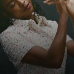 Amanda Gorman Instagram - I’m the writer I am today because of the teachers I’ve had who uplifted me. Now, on @MasterClass, I’m so excited to pay what I’ve learned forward and be a resource for anyone who is interested in harnessing the power of poetry. You don’t need formal training to write, all you need is curiosity and courage.  I hope this class can help you to find your own voice and to become a powerful force of language and change. ✨🌎

In that same spirit, I’m thrilled to announce MasterClass will be working with Writing Change, the initiative I started in partnership with Estée Lauder, to distribute free MasterClass annual memberships to organizations who dedicated to advancing literacy. 📝

So what are you waiting for? Grab your pen and let’s get to work. I’ll be with you every step of the way 💛✍🏿

(Link I’m bio) 👩🏿‍🏫