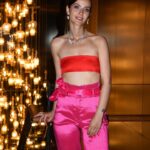 İrem Helvacıoğlu Instagram – ❤️💖
 yaza merhaba ☀️ 
@boreal.brandlifting 
@vandyvellucci 
@agjewelery 
@gecebygorkemaksoy