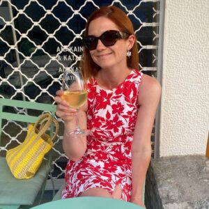 Bonnie Wright Instagram - full of love, feta, honey & the salty aegean sea🍯🌙