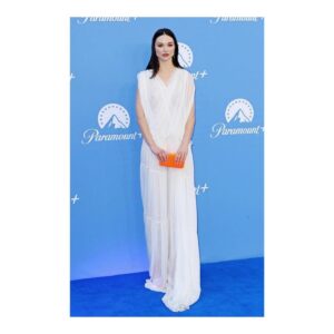 Crystal Reed Instagram - Happy and humble after my first return to the carpet. Sharing the stage with such immense talent had me all warm and giddy!  Thank you!
@sarahslutsky 
@ewtmakeup  @congtriofficial  @stuartweitzman  @effyjewelry  @judithleiberny  @dranettareszko  @beautopia_serena