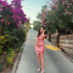 Özge Yağız Instagram –