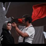 Narges Mohammadi Instagram - 🎭📚
شما به دیدن نمایش پروین نیامده‌اید، شما به دیدن خود آمده‌اید.

"پروین" یک درام عاشقانه
بر پایه‌ی زندگی پروین اعتصامی

‎نویسنده و کارگردان: حسین کیانی
@hoseinkiani1353
‎تهیه‌کننده: داود نامور
@davoodnamvar1390

بازیگران: نرگس محمدی، امین زندگانی، مهران‌رنج‌بر، مجید رحمتی، سیدجواد یحیوی، جواد مولانیا،مریم ندایی، آتنا تندرو، سهیل ملکی، فربد غفاری و اکرم محمدی با حضور هوشنگ قوانلو 
 
کاری از گروه تئاتر ملی چریکه
@cherike_theatre

ساخت تیزر: محمدصادق زرجویان.حمیدرضا طاهر.علی غیاثوند
@zarjooyan
@taher.3672
@ali.ghiathvand

سالن اصلی مجموعه تئاتر شهر• ساعت ۱۹
تهیه بلیت در #تیوال
tiwall.com

🔗حامیان: 
 • انتشارات آنجا @aanja.pub
• پوشاک بانوان گَت @gaatofficial
• نوای کلاویه @navayeclavier 

‎#پروین #تئاتر #نمایش #پروین_اعتصامی
‎#تئاتر_شهر