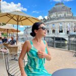 Özge Yağız Instagram -