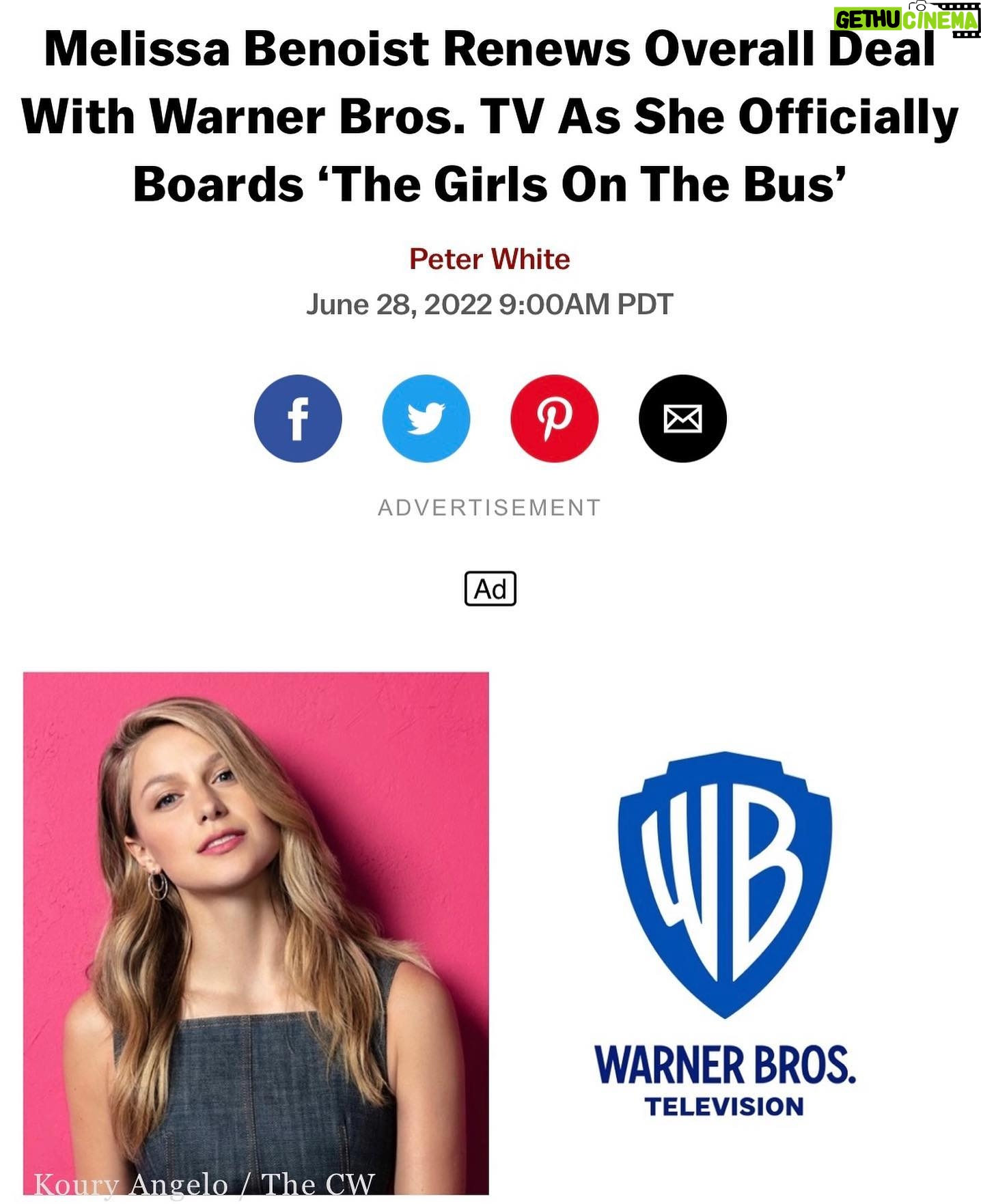 Melissa Benoist Instagram - Officially on the bus! 😊 V v excited @amychozick @gberlanti @julieplec @sarahsowitty