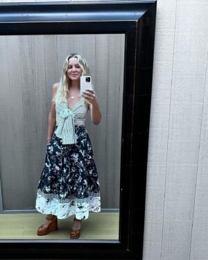 Jessica Capshaw Instagram - Thank you, thank you, thank you for all of the beautiful, kind, thoughtful, funny, fun, and lovely birthday wishes sent my way!! It was a beautiful day in Leo season and I felt true love all around me...

"When you feel a peaceful joy, that's when you are near truth." - Rumi
