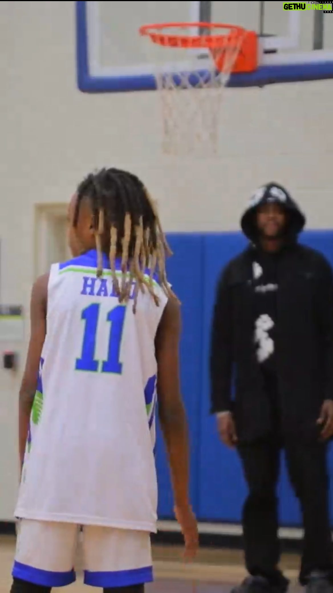 2 Chainz Instagram - I know Halo is confident talented and mature enough to have his own signature shoe … I also believe he is goin to the league because he believes it ‼️ that’s all ‼️ and oh yeh who do you think should take the chance and give Halo his own shoes ?? Tag em🎥 @stonevisuals