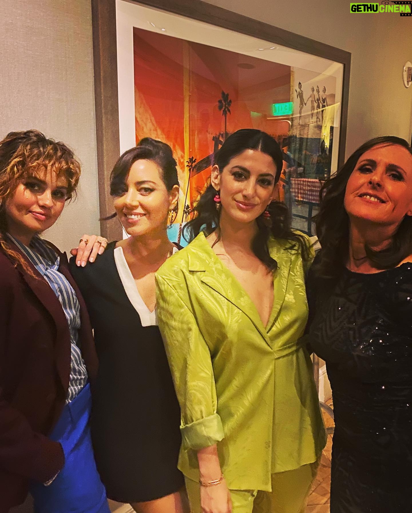 Aubrey Plaza Instagram - Last night at the Spin Me Round premiere!!! Out this weekend in theaters and streaming on @amcplus @ifcfilms 🍝