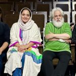 Narges Mohammadi Instagram - آقای رحمانیان عزیز 
من از شما فقط سینما ،عشق،انسانیت ،هنر آموختم و به قول علی اوجی شما وفادارترین و با معرفت ترین هستین 
سایه تون مستدام و هنرتون جاودان 
#محمدرحمانیان #سینما#تاتر