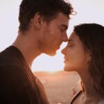 Sheryl Rubio Instagram – Aquí me quedo 🌊🤍 sin @vombagram no existirían estas fotos 👀