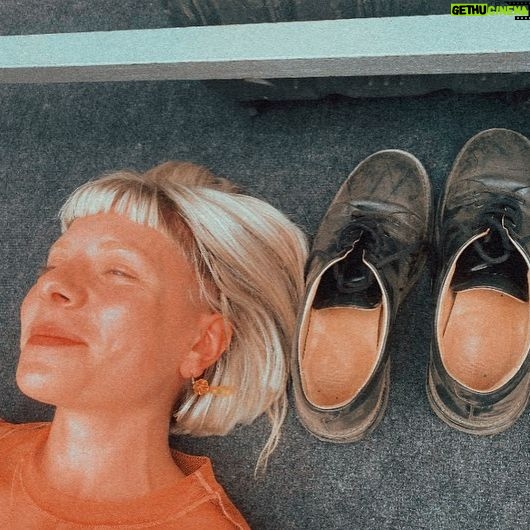 Aurora Aksnes Instagram - Some orange moments. If that makes sense to you!!!! ๐โจ๐งก๐