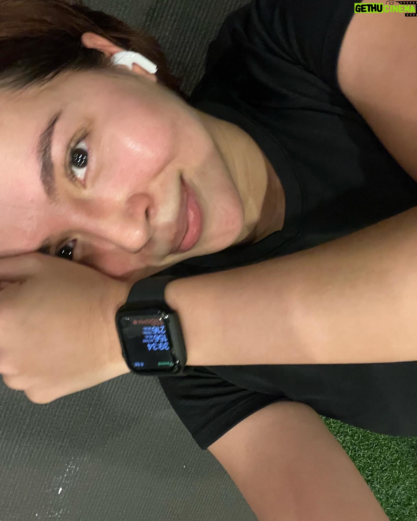 Julia Montes Instagram - Done with my first session with coach @leandrocabrera__ @fitnessmobil #welcomeback #fitness