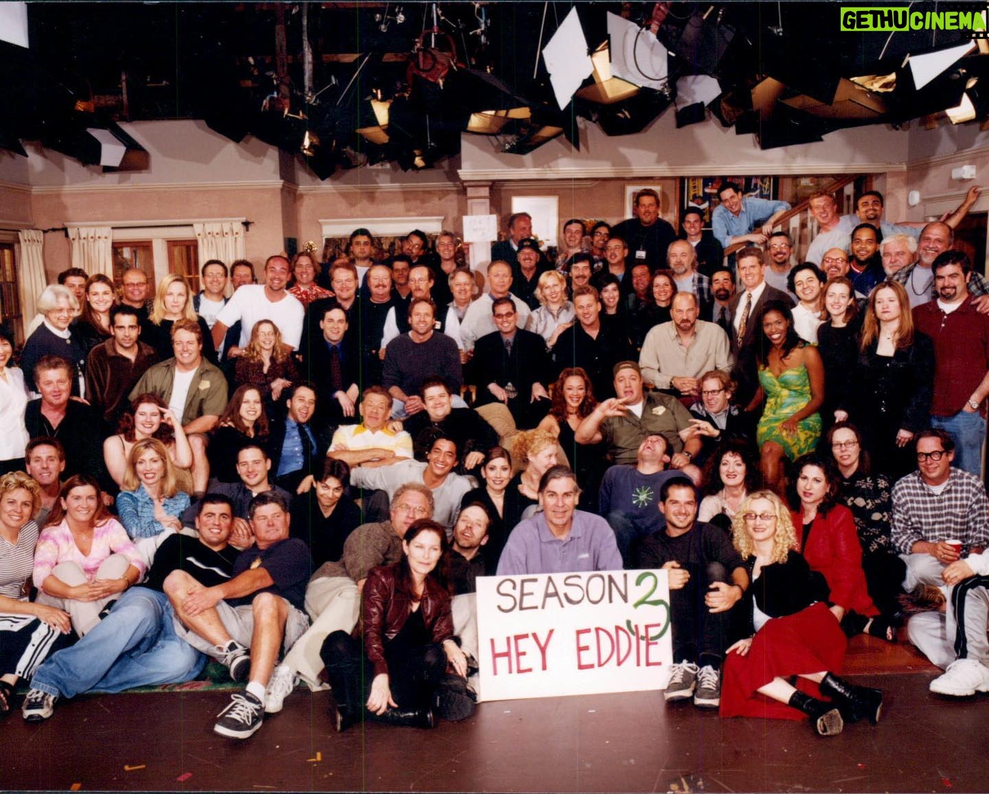 Leah Remini Instagram - Twenty-three years ago this week, the King of Queens premiered. And 23 years later, many of you still watch it in syndication. Knowing how our show is so loved brings me so much joy. It is a testament to our executive producers, writers, and crew and the real connections we, as actors, had with each other. So many of those relationships are still going strong today!
Thank you for all the love and support all these years!