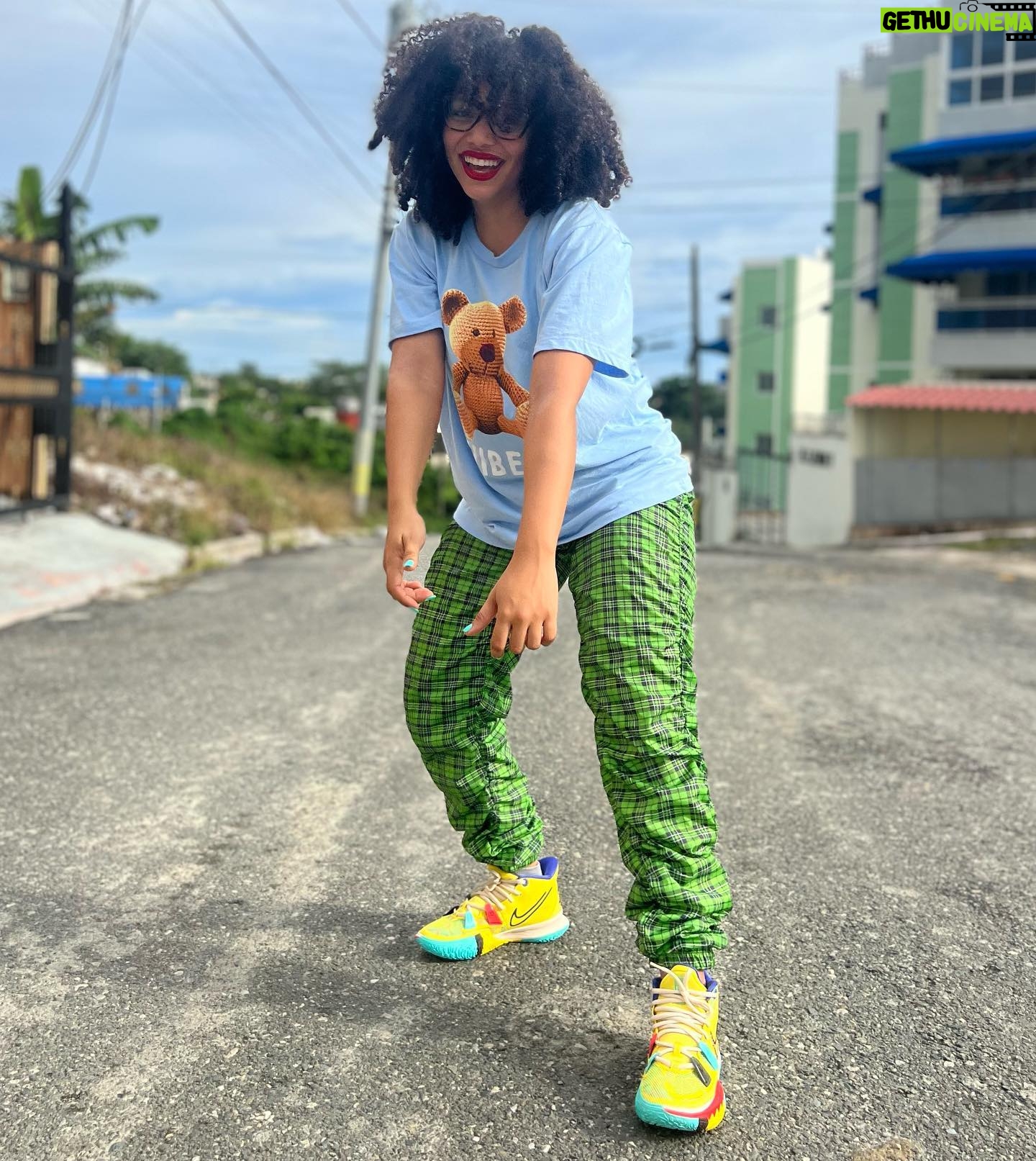 Chelsy García Instagram - Ella e’ bacana, yo te lo aseguro. 🤩