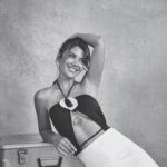 Biran Damla Yılmaz Instagram – Hellooo!🧚🏼‍♀️ @alemdergisi 
Genel Yayın Yönetmeni: @gozdeyorukogluersu 
Röportaj: @tanmanayca 
Fotoğraflar: @firatkocak 
Styling: @cerengultekin 
Saç: @akinunalofficiall 
Makyaj: @gamzeteq 
Video: @oznurozturrk 
Fotoğraf asistanları: DIGIONE – @digioneplus 
Styling asistanları: @merveeokur , @beyzakabadayi
Saç asistanı: @gorkemgurer 
Makyaj asistanı: @isilkokluu