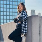 Sheryl Rubio Instagram - Ojalá pudieran sentir la emoción que siento. Este viernes 30 de septiembre van a poder escuchar Me Traicioné ft. @gabynoya 💔🥹