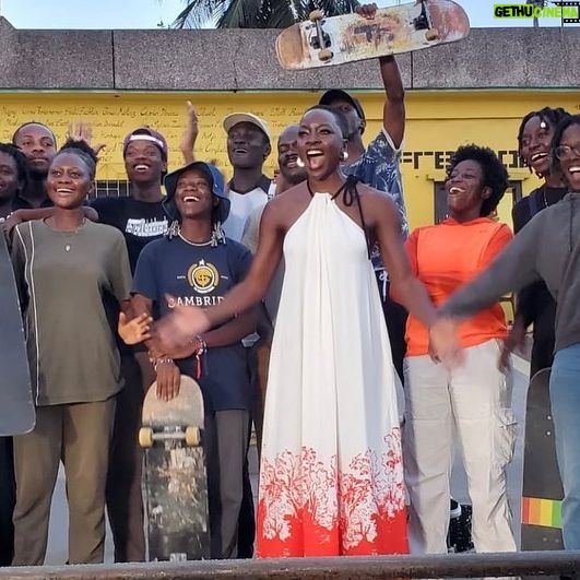 Danai Gurira Instagram - #GMAinGhana! What a pleasure to join @robinrobertsgma on a tour of beautiful Accra - celebrating a thriving modern Africa and seeing the connection #BlackPanther’s Wakanda has to real life African innovators. From meeting with Ghana’s Second Lady Her Excellency Samira Bawumia (@sbawumia) in Black Star Square to visiting important historical and cultural sites to bringing Robin to visit one of my fashion designer favorites, @aisha_ayensu, Founder and Creative Director of @christiebrowngh - not to mention getting a taste of the globally decorated @chef_binta’s culinary excellence with some flavorful jollof rice @dineonamat - this was an exceptional experience.
I would also like to introduce you to a piece of Africa’s future: David Alabo (@davidalabo) - Afro-futurist/surrealist, digital artist, and activist - along with the amazing @freedomskateparkgh. I was floored by his work, his passion, and his vision. Get to know this young man and this incredible project.
Last but not least, I’m amazed by the entrepreneurial, techie brilliance that is Baboa Tachie-Menson (@_baboa). The work she is doing with @balm.labs creates sustainability in the fashion space and inspires other women in tech around the world to make their mark.
“Ghana is a good place.” Thank you for having me, @goodmorningamerica. #GhanaLove