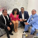 Chelsy García Instagram – Estoy mona con esta foto que me hice con 3 leyendas de la bachata😍 El Jibarito de Lares, Leonardo Paniagua y la viga: Jose Manuel Calderón. Gracias por regalarnos esa música con la que yo soy tan débil 🥺❤️‍🔥