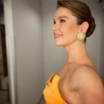 Burcu Biricik Instagram - Dün de böyleydik 🧡🧡 #DenizBank ⚓️💥 
Saç canımm @umit_ada 
Makyaj cicoşumm @pekerdilek 
Elbisemm @hakaanyildirim ✨
Styling canımmm @birdelininhatiradefteri 🧡 @hakanbahar0 
Küpelerim @the_ninon 🍀