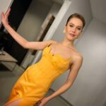 Burcu Biricik Instagram - Dün de böyleydik 🧡🧡 #DenizBank ⚓️💥 
Saç canımm @umit_ada 
Makyaj cicoşumm @pekerdilek 
Elbisemm @hakaanyildirim ✨
Styling canımmm @birdelininhatiradefteri 🧡 @hakanbahar0 
Küpelerim @the_ninon 🍀