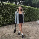 Kinsey Wolanski Instagram – Unpopular opinion but I love when the weather starts to get colder 🎃❤️