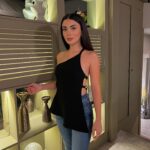 Özge Yağız Instagram -