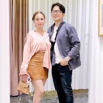 Jennylyn Mercado Instagram – #AiveeCoupleUpdate 🤍

#DennisTrillo and #JennylynMercado visited @theaiveeclinic VERTIS for their #AiveeDay! It’s time to maintain their radiant and youthful skin by having these Aivee treatments:

On @mercadojenny : 
She picked the Aivee Jet Infusion and Aivee Shinning Bright for her face

✅ AIVEE JET INFUSION is a relaxing treatment that deeply penetrates moisture into the skin, leaving it with a healthy and dewy glow. 

✅ AIVEE SHINNING BRIGHT is a non-invasive laser treatment that uses a dual yellow light laser that helps improve uneven skin tone and instantly brightens the skin. 

On @dennistrillo : 
Before he goes back to his taping, he had Aivee Protege, Aivee Piqo and Aivee Emsculpt. 

✅ AIVEE PROTEGE is an effective skin-tightening treatment that stimulates new collagen production and targets sagging skin for firmer and well-contoured skin. 

✅ AIVEE PIQO evens out the skin tone and can also be done on the face, neck, elbows, and knees to help address unwanted pigmentations.

✅ AIVEE EMSCULPT NEO is a muscle-toning treatment that effectively eliminates unwanted fat deposits in the tummy area for firmer and more toned abs.

#theaiveeclinic #aiveeclinic #jennylynmercado #dennistrillo #aiveejetinfusion #aiveeshiningbright #aiveeprotege #aiveeemsculpt #aiveeleague #aiveelove #aiveeday #aiveedate #aiveecouple
