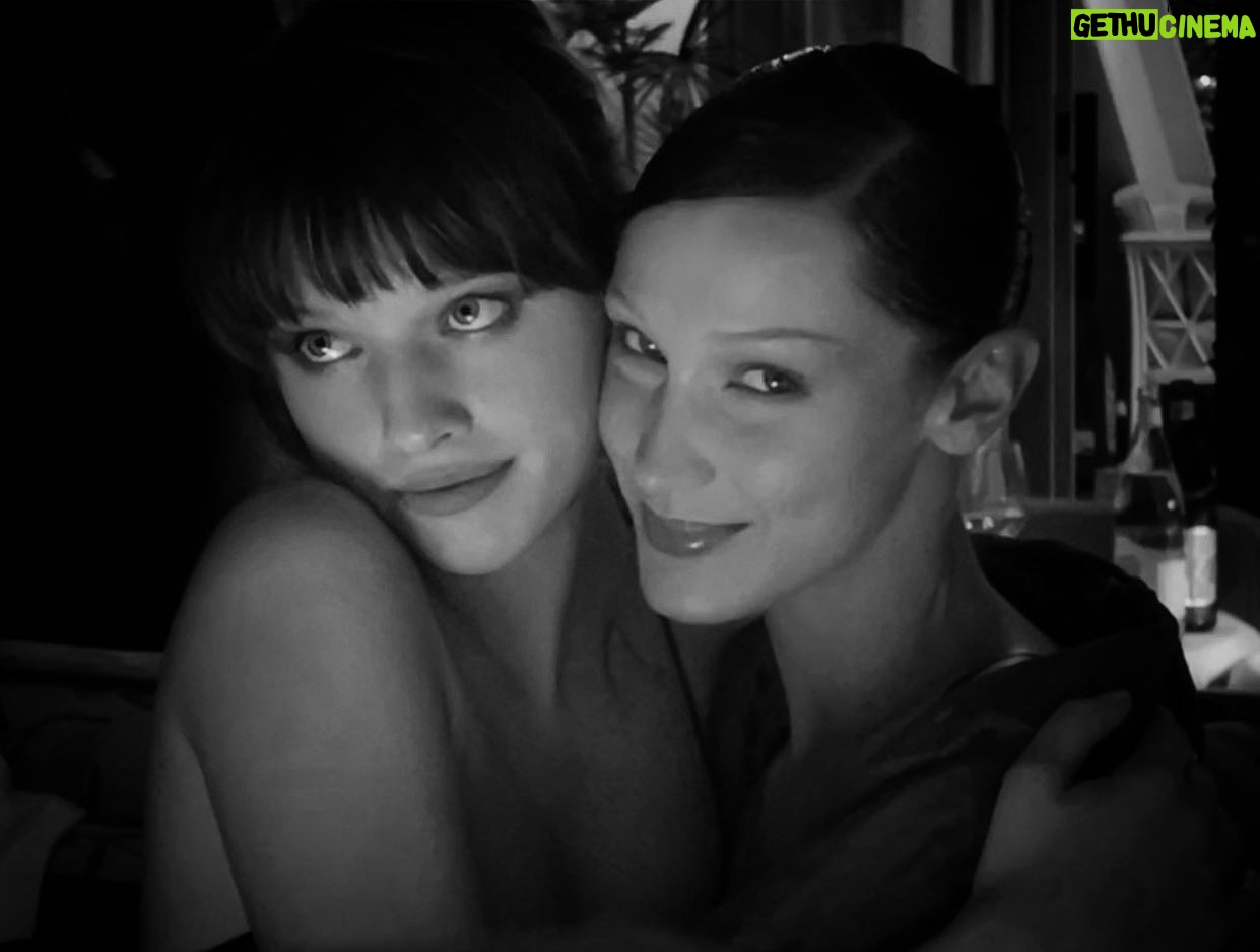 Milla Jovovich Instagram - What a beautiful evening watching my sweet, witty and talented daughter @everanderson getting such a warm welcome from the iconic @bellahadid, who couldn’t have been more warm and loving to her. Also big thank you to @kegrand for always being Ever’s biggest supporter and @theperfectmagazine for throwing such a gorgeous event in honor of #micciuprada and @kristen_mcmenamy! Two of the most inspiring legends in fashion! I love Bella for seeing my secret snap and giving me that mischievous smile.🔥🔥🔥