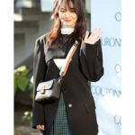 Shin Min-a Instagram - 안뇽 @couronne_official 💚👛👜👝