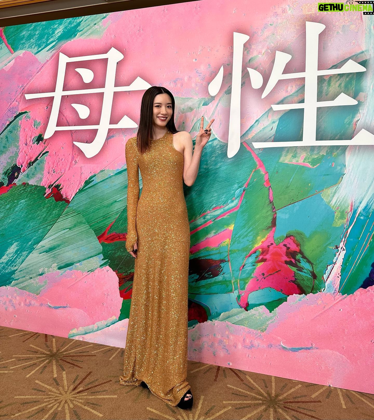 Mei Nagano Instagram - ・
初めての東京国際映画祭でした😌
映画「母性」宜しくお願いします🫶