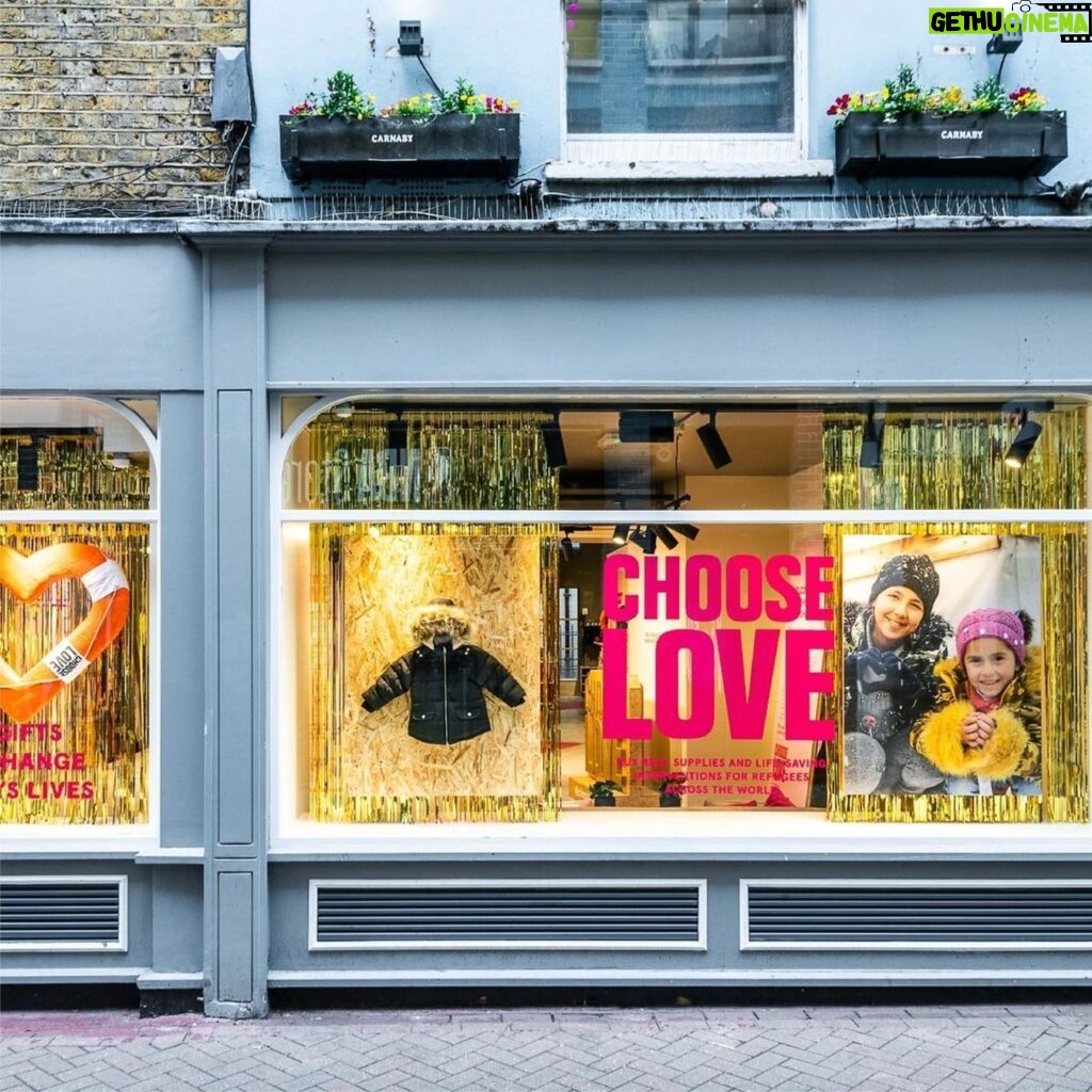 Lena Headey Instagram - The @chooselove store is open .. What a beautiful thing it is 💓💓 💓
