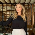 Kinsey Wolanski Instagram – Swipe to see before and afters of my newest flip!!!! 
We bought this house in prime West Hollywood and in only 11 weeks we completely turned this baby around! 
Anyone in LA who needs a contractor @buildmethodconstruction is the absolute best! We have worked with a lot of not honest workers and these guys have blown me away!!!! The most trustworthy hard working guys! 

#fixandflip #beforeandafter #renovation #realestate #design #construction