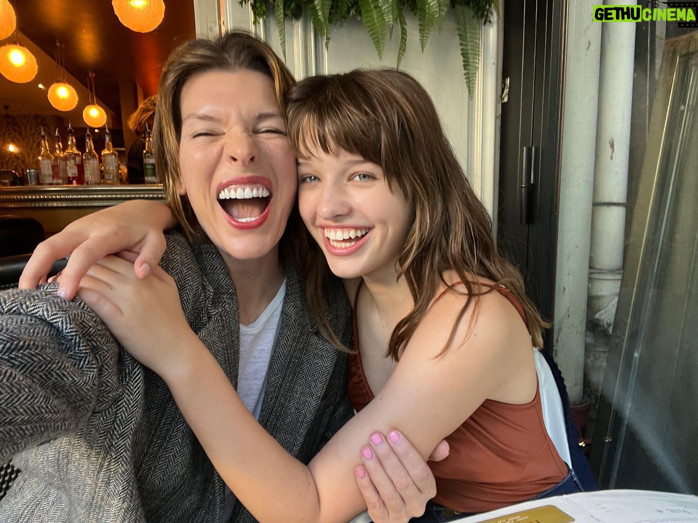 Milla Jovovich Instagram - Happy Birthday to my incredible first born @everanderson on her 15th birthday! I can’t tell you how proud your dad and I are of what a wonderful human you are. Watching you grow into such a smart, hilarious, highly intelligent and interested person has made my heart burst everyday of your life. Seeing you take on the challenges of navigating your world as a young woman is so inspiring as you forge your personality through your love of learning and creating, developing your unique perspective on life through your passion for reading and your insatiable quest to be the best person you can be. I am truly in awe of your tenacity and strength. I know how difficult it is to balance work and school, especially for someone who demands excellence from herself the way you do. I am truly stunned on a daily basis by your tireless perseverance, even when things feel so overwhelming. I love you so much Ever. I count myself so lucky to share this life with you! Xo mom❤️❤️❤️