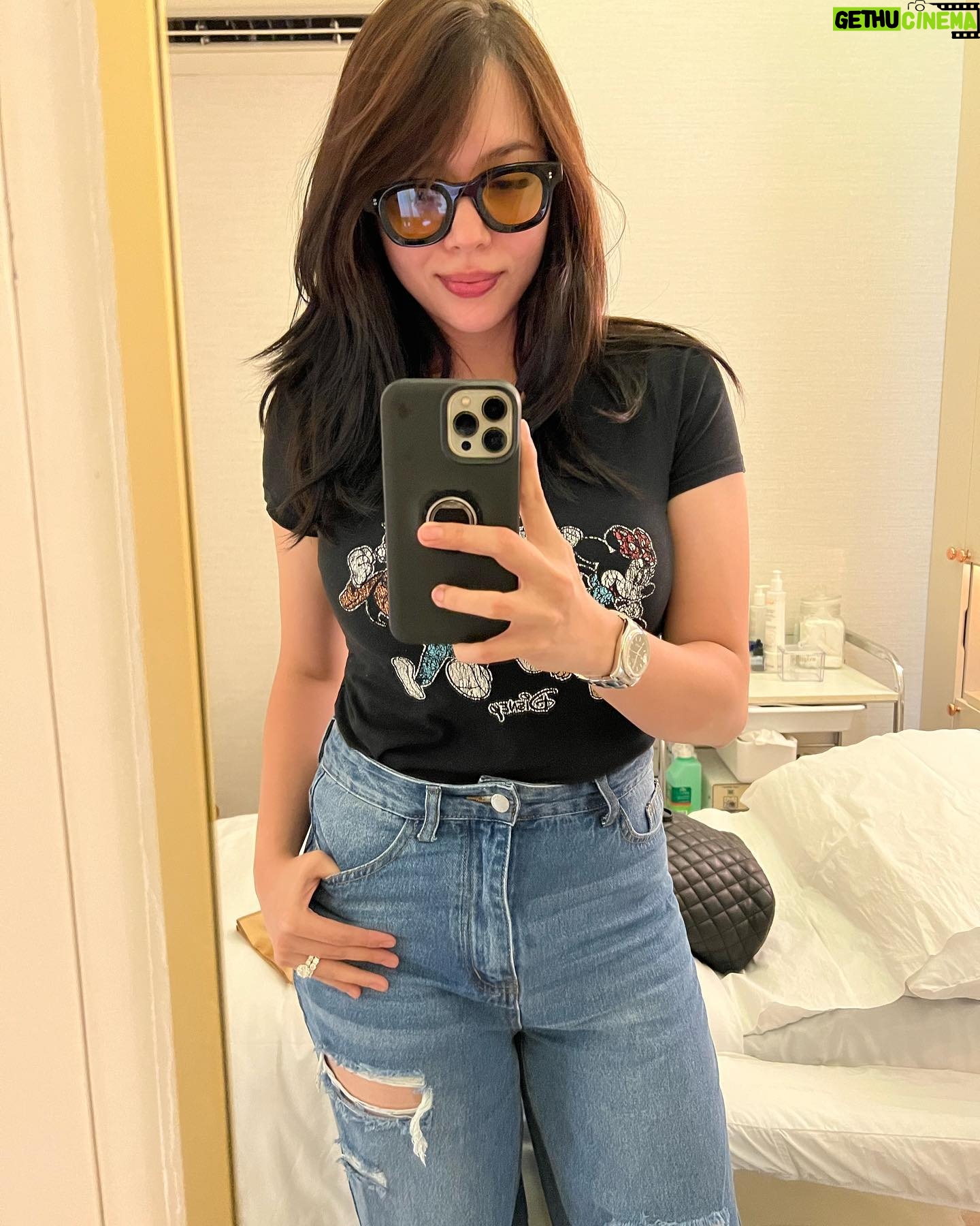 Julia Montes - 82.2K Likes - Avignon Day …. prepping for the movie 🎥 ❤️
@avignonclinic @christophercachuela thank you for taking care of me love you 😘