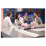 Claudia Salas Instagram – 1. Plantar un árbol.
2. Escribir un libro.
3. Estar en @elhormiguero .

El 13 de Noviembre llega @larutaserie a @atresplayer 
Capítulo cada domingo (viva lo analógico. Viva).

Mejor acompañada imposible @ricardogomez10 🤍

Maquillaje y peluquería siempre @cristina_salas_ por @yslbeauty 

Estilismo por @josejuan35 
@louisvuitton 
@jimmychoo