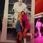 Ella McKenzie Instagram - Lately 🫶

Not a cheerleader 📣 
🤔
🏋🏻‍♀️ Gains!!! 
Harry 😁🎶 
👯‍♀️
Romeo 🏈😍
👯‍♀️
🕺💃🏻
💃🏻♥️