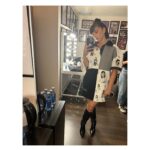 Claudia Salas Instagram – 1. Plantar un árbol.
2. Escribir un libro.
3. Estar en @elhormiguero .

El 13 de Noviembre llega @larutaserie a @atresplayer 
Capítulo cada domingo (viva lo analógico. Viva).

Mejor acompañada imposible @ricardogomez10 🤍

Maquillaje y peluquería siempre @cristina_salas_ por @yslbeauty 

Estilismo por @josejuan35 
@louisvuitton 
@jimmychoo