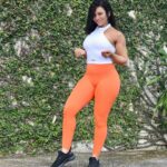 Chelsy García Instagram - Lunes con L de “lo cualto’ tan hecho, na’ ma’ hay que buscarlo” 😂 …¡hay que trabajar con amor!

El outfit es de @oumaibrand 😍