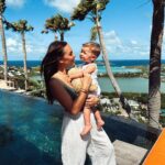 Stéphanie Durant Instagram - Saint Barth en famille pendant 12 jours 🥹💕 ( et Winnie bien sûr 🙄 😅) @casa_ici_la