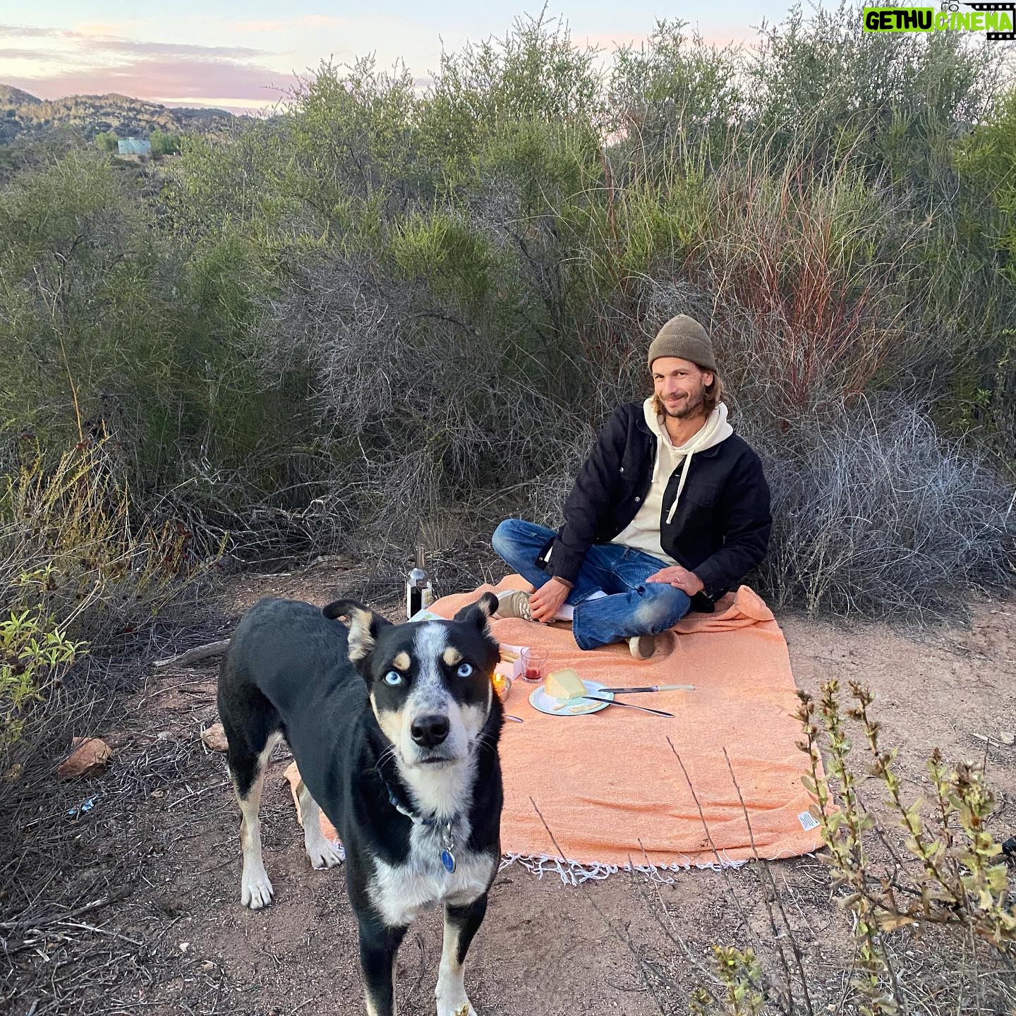 Bonnie Wright Instagram - happy birthday husband! billy and i love you so much. first birthday of many at our new home in the canyons 🧡