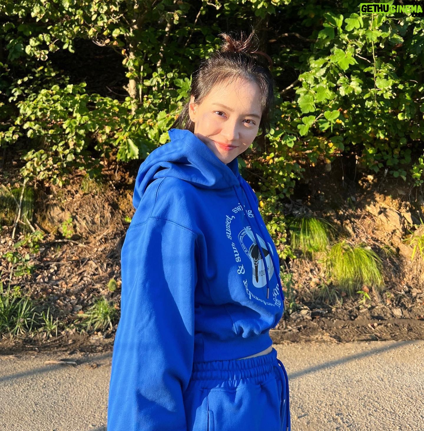 Song Ji-hyo - 370.7K Likes -