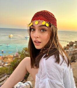 Cemre Baysel Instagram - 
