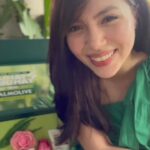 Julia Montes Instagram - Because I took a nature moment with @PalmolivePH #PalmoliveNaturals, I turned my #HaaayToBuhayNaBuhay Let’s all experience positivity
and more nature moments at the Palmolive Naturals Positivity Hub on November 18-20 at the Market Market Activity Center! Hangout with me and other Palmolive girls as we learn more about how we can turn #HaaayToBuhayNaBuhay with Palmolive Naturals 🍃