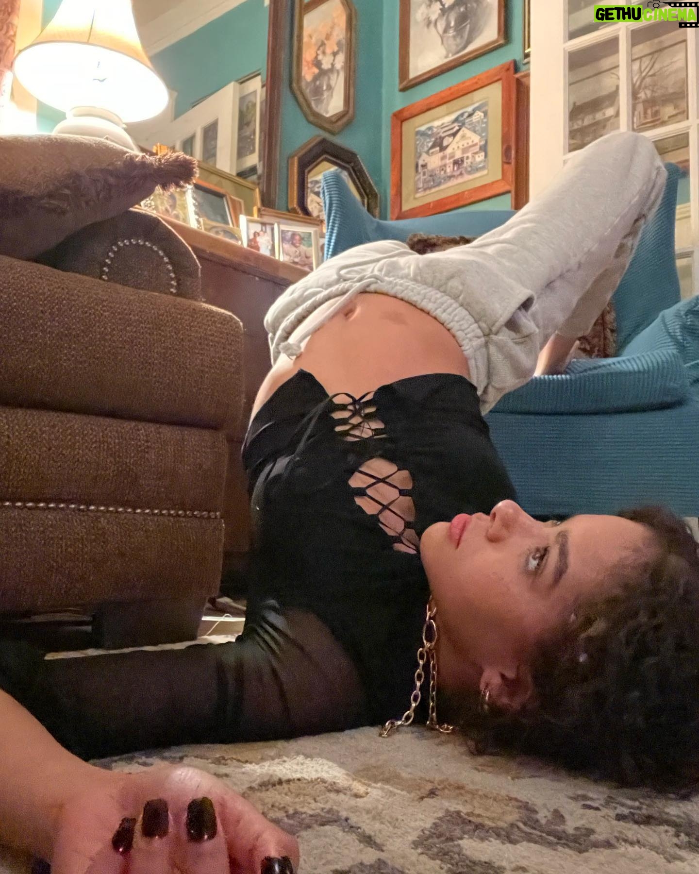 Antonia Gentry Instagram - how i imagine you all are waiting for s2
