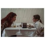 Claudia Salas Instagram - Espiral, 1987. Cara A.

El último vídeo de este carrusel es el resumen del gran trabajo que hizo todo el equipo de dirección en @larutaserie . Gracias por dibujar con pincel muy fino cada detalle.
Especial mención a todas y cada una de las personas que formaron parte de la figuración.

@pauloba13 eres la mejor directora de orquesta.

@caballofilms 
@atresplayer 
@atresmediacom 

@belen__funes sin palabras compañera. ♥️